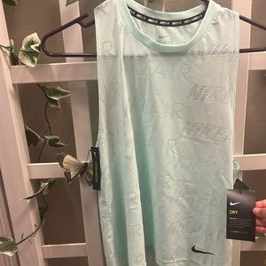 Nike dry fit tank